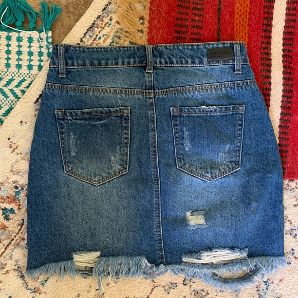 Denim Distressed Mini Skirt - Picture 4 of 4